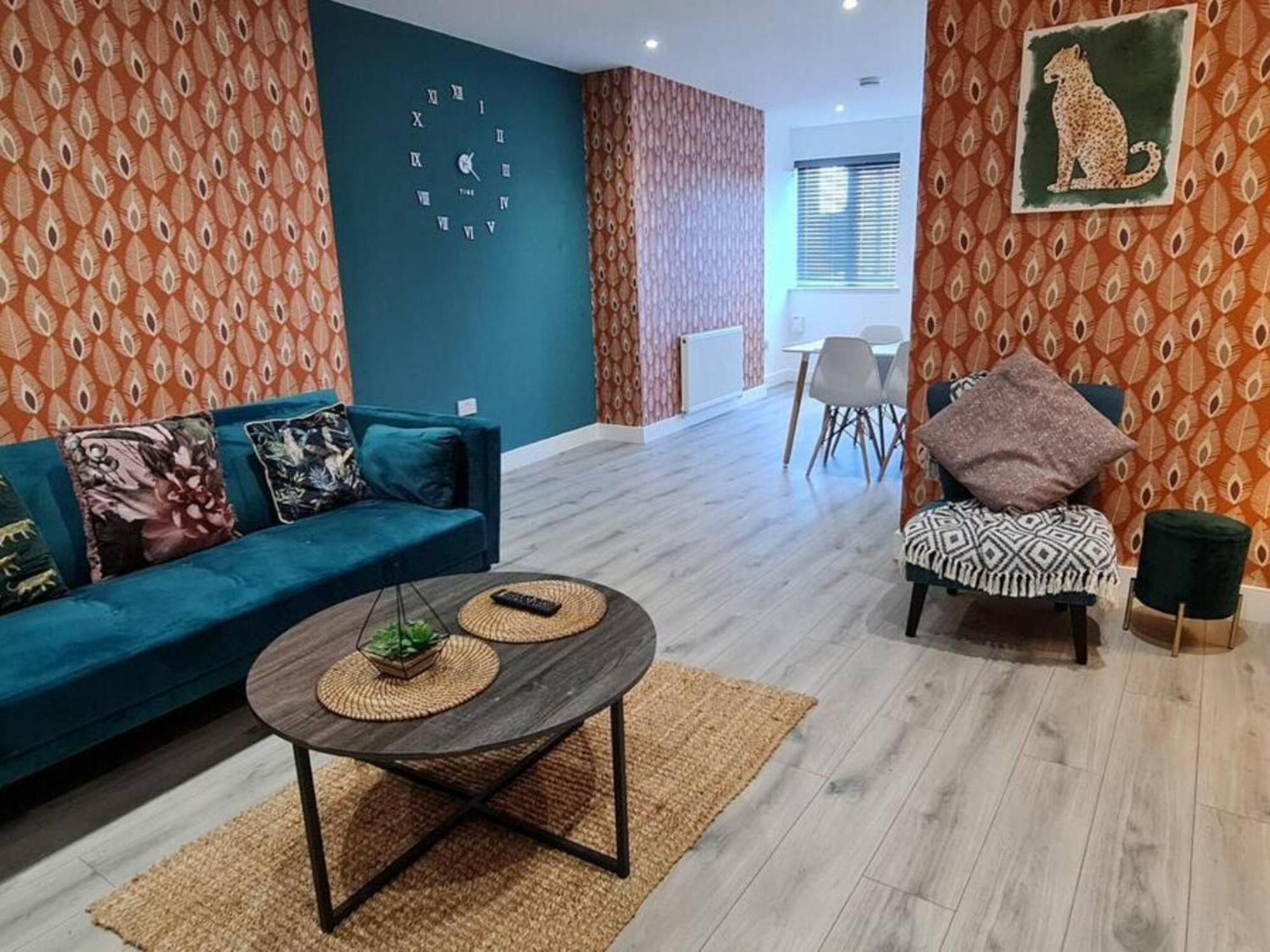 The Ecclesian Deluxe Apartments Near Trafford Centre Eccles Train Station Манчестер Екстер'єр фото
