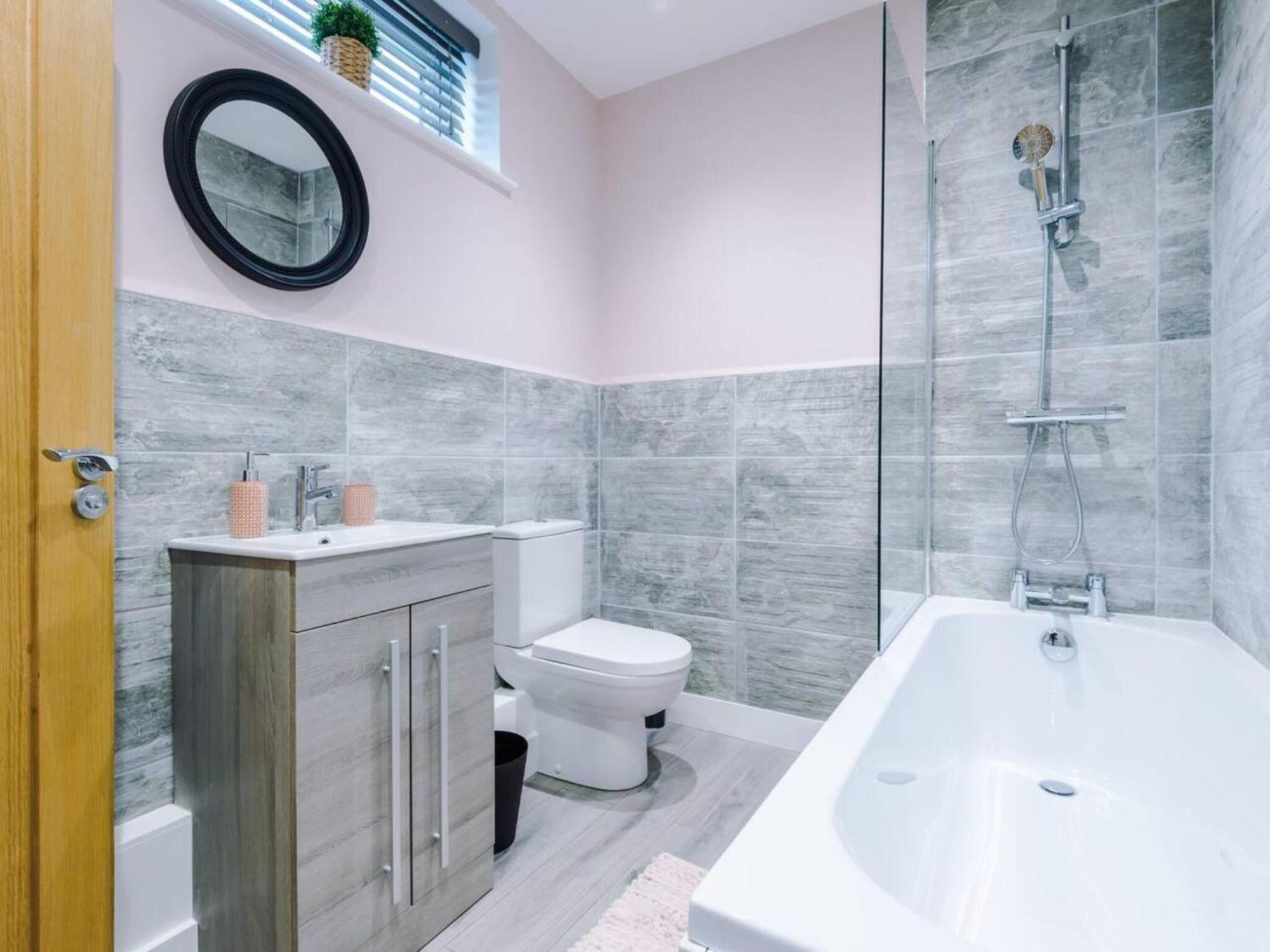 The Ecclesian Deluxe Apartments Near Trafford Centre Eccles Train Station Манчестер Екстер'єр фото