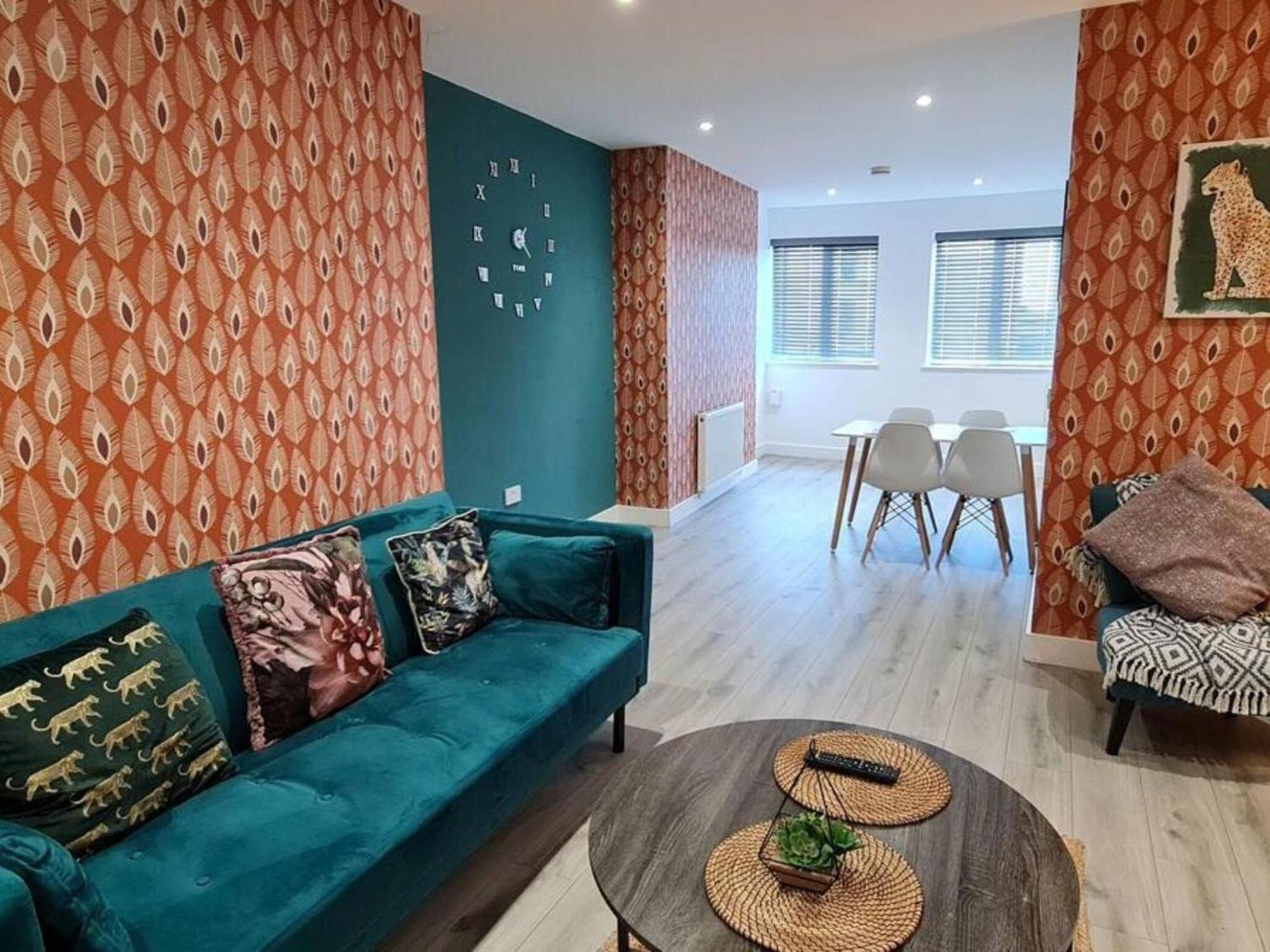 The Ecclesian Deluxe Apartments Near Trafford Centre Eccles Train Station Манчестер Екстер'єр фото
